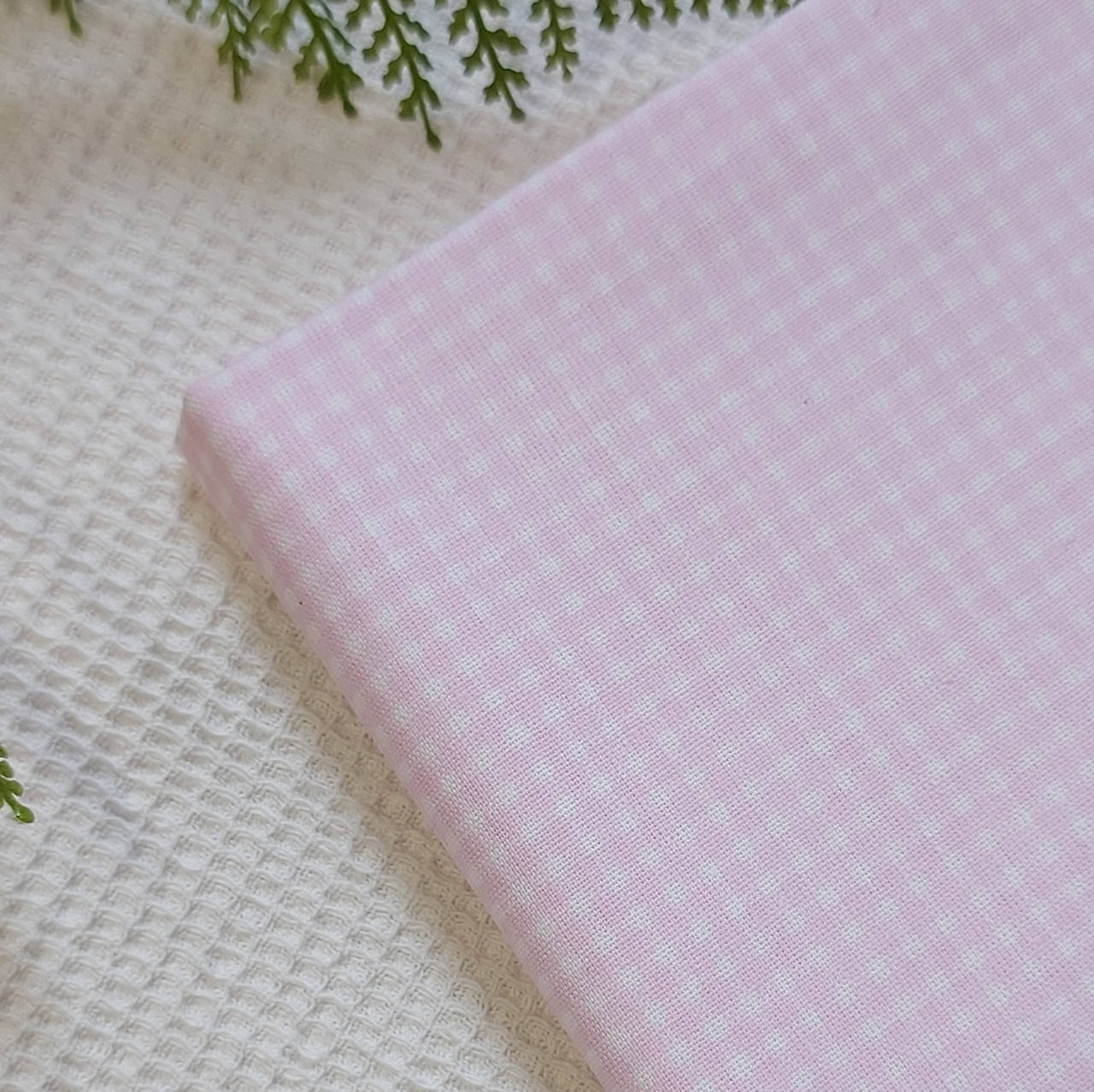 

Отрез ткани мелкая розовая клеточка, 45*50 см