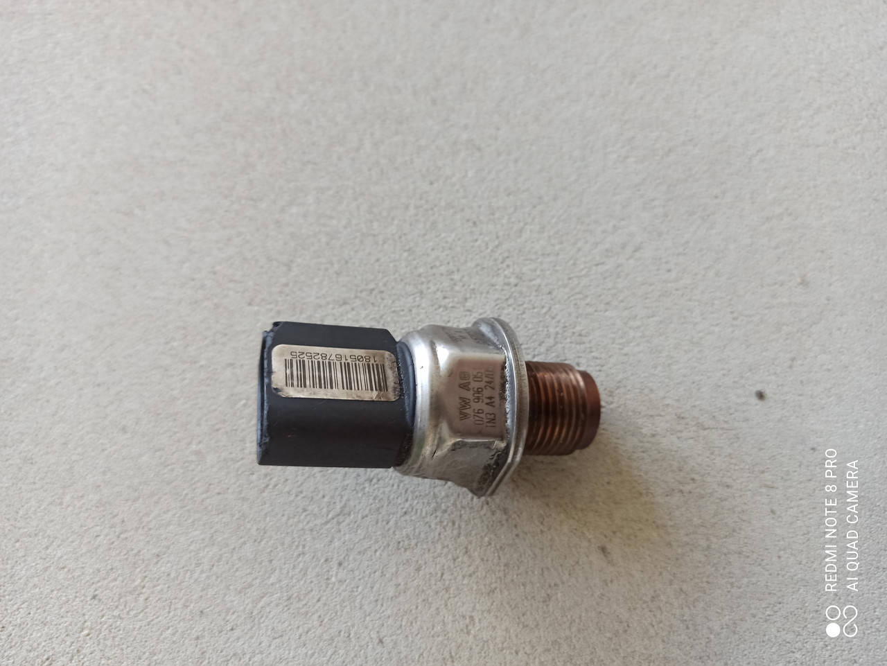 

Датчик давления топлива 076906051, 076 906 051, 55PP12-01