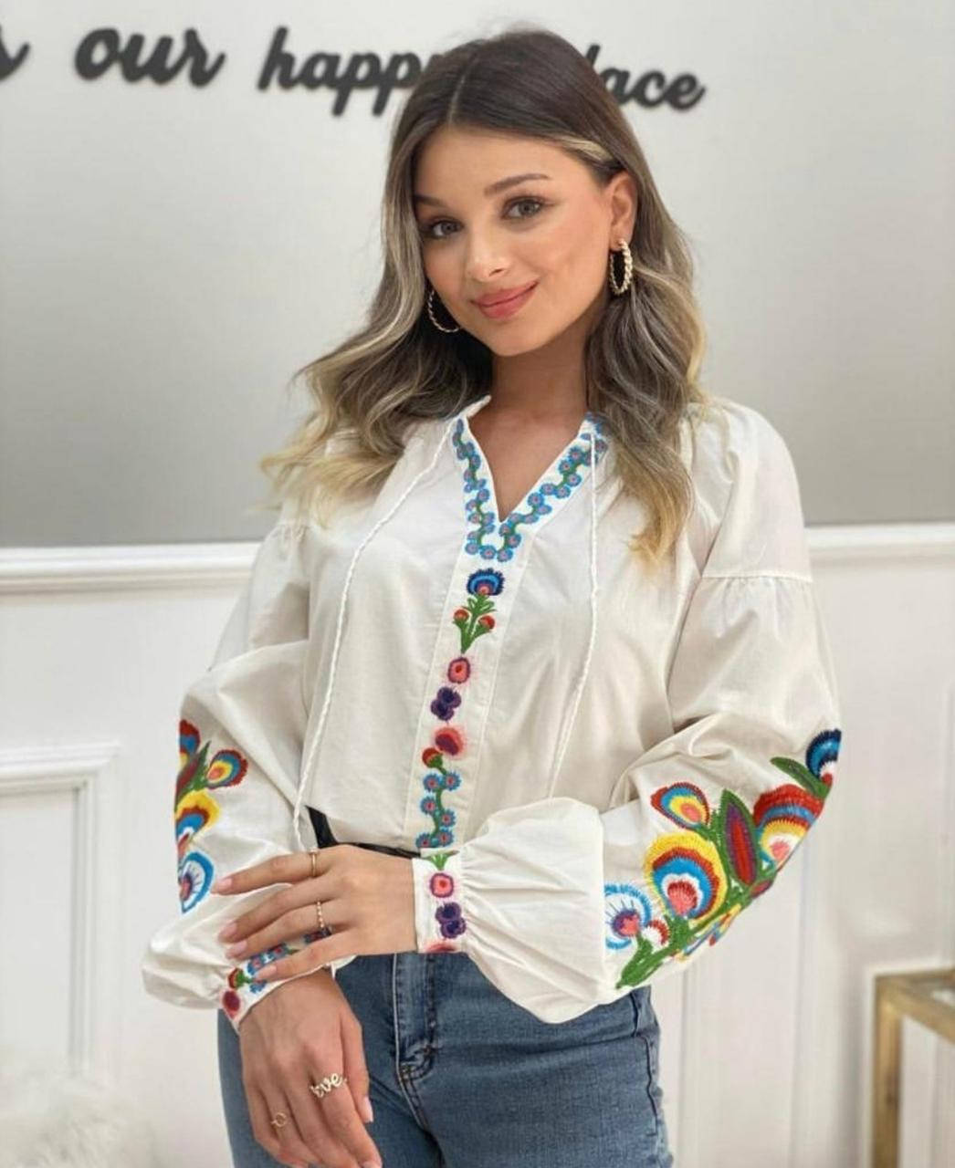 

Блузка-рубашка-вышиванка, Разные цвета