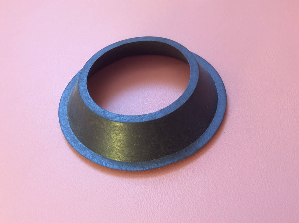 

Резиновый уплотнитель высокий для бойлеров Thermex, Ferroli, Electrolux (под фланец Ø92мм)