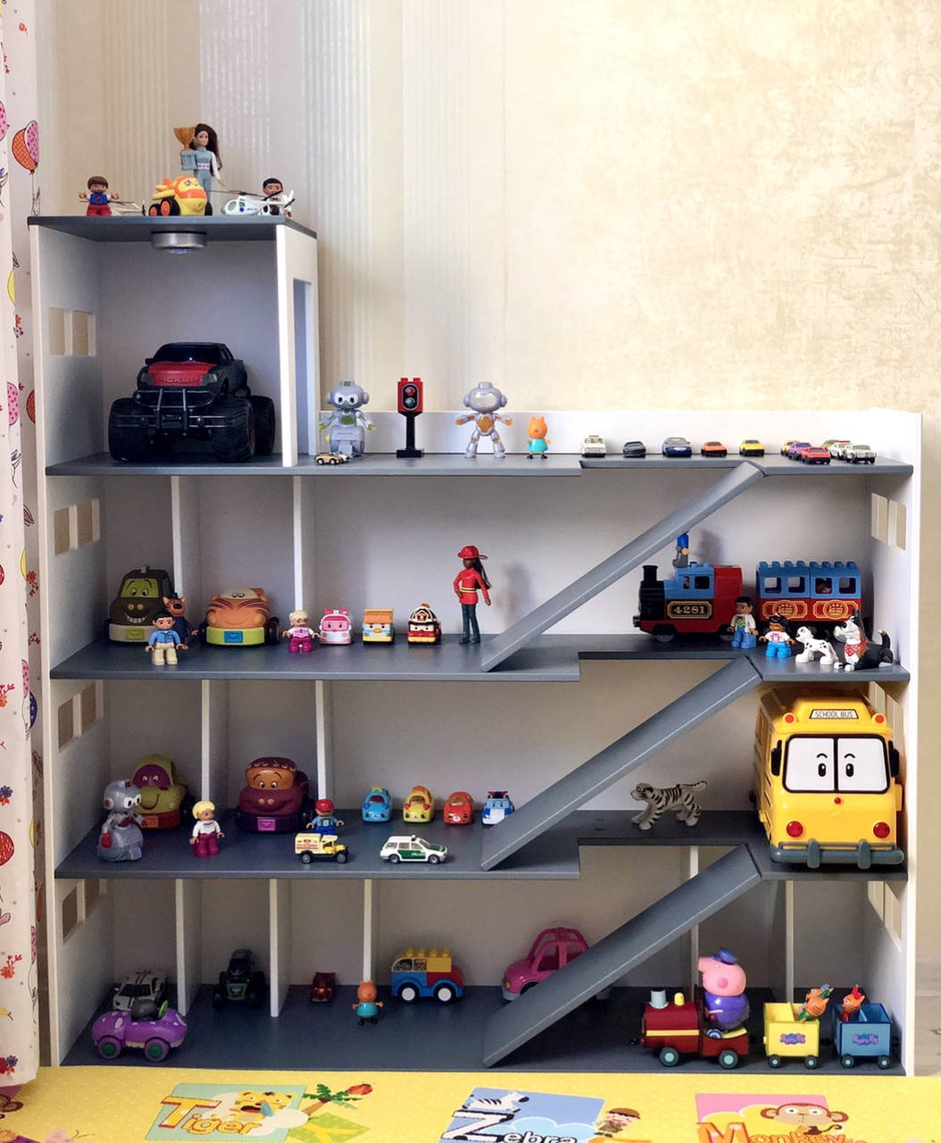 

Игровая парковка MagicHouse для машинок, гараж, автотрек на четыре этажа