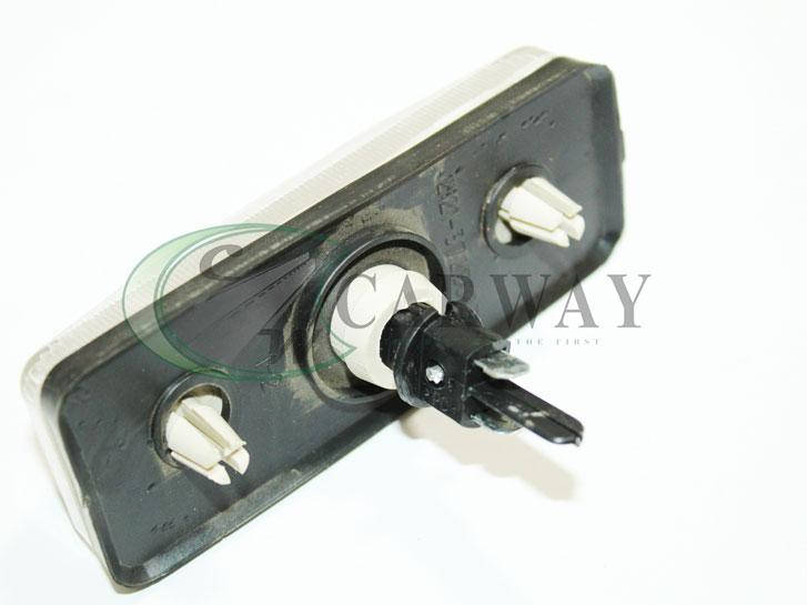 

Повторитель поворотов ВАЗ 2106 белый (на клипсах) с патроном и прокладкой 13.3726-02 Харьков Пластик