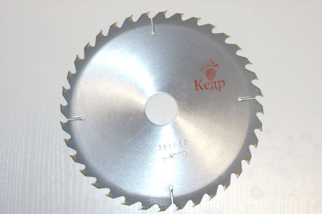 

Пила дисковая 300*32*72z (2.0/3.0) Кедр напаяная твердым сплавом ВК