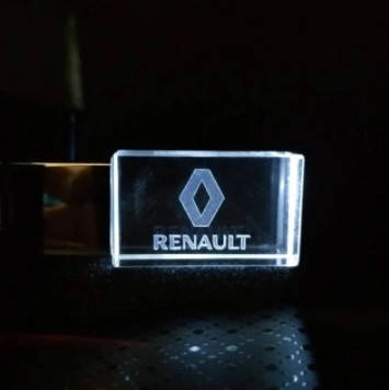 

Флешка с логотипом Renault Рено 32 Гб в подарочной коробке, Белый