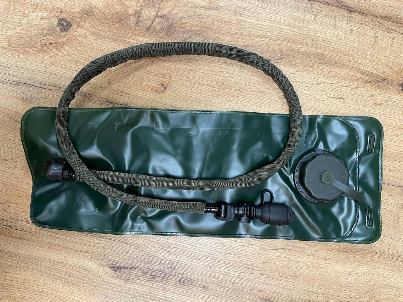 

Гидратор для воды 3л (Camel Bag)