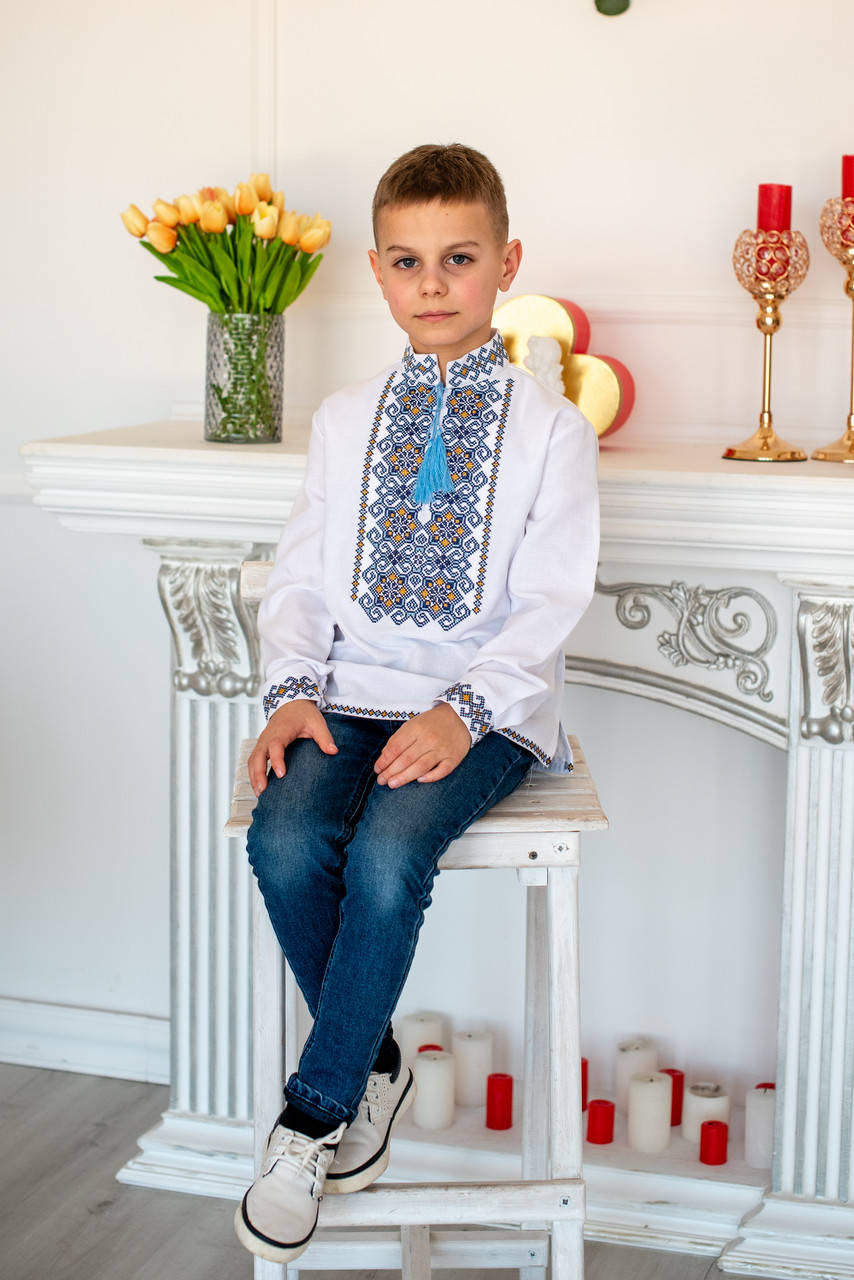 

Дитяча вишита сорочка