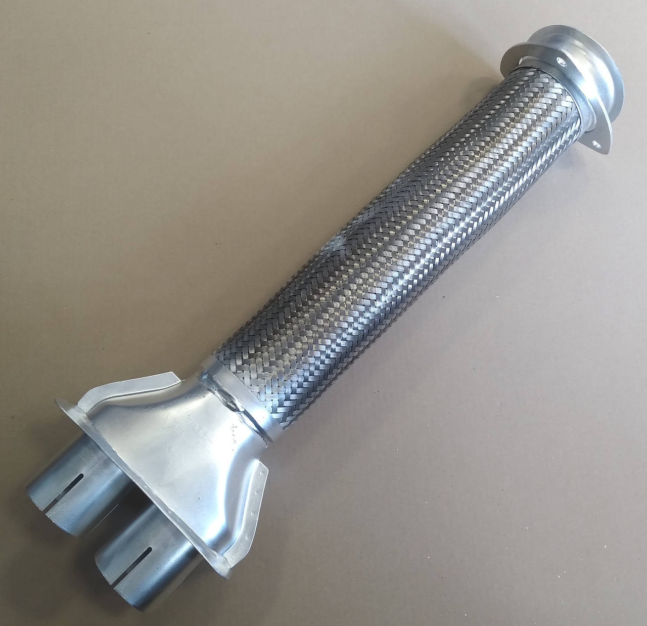 

Металлорукав с тройником КАМАЗ в сб. нерж. 5320-1203012