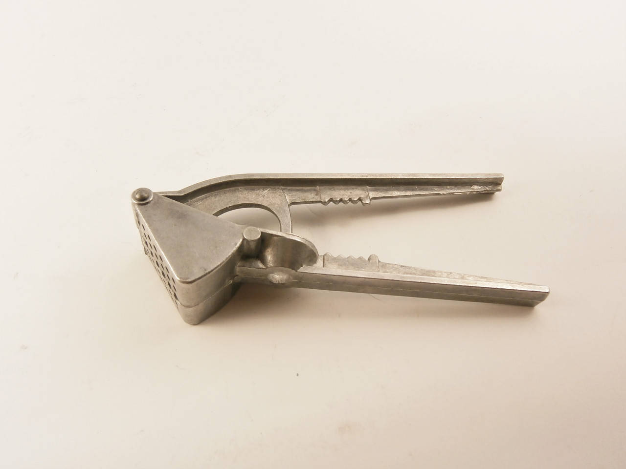 

Чесночница квадратная алюминевая (Харьков)