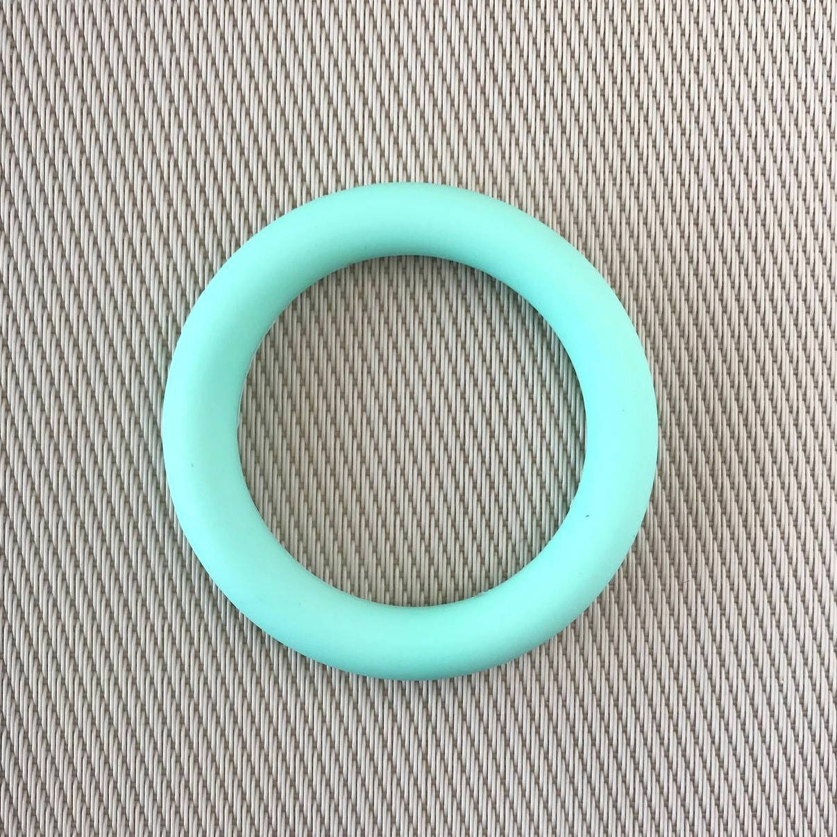

Кольцо большое силиконовое Мятный