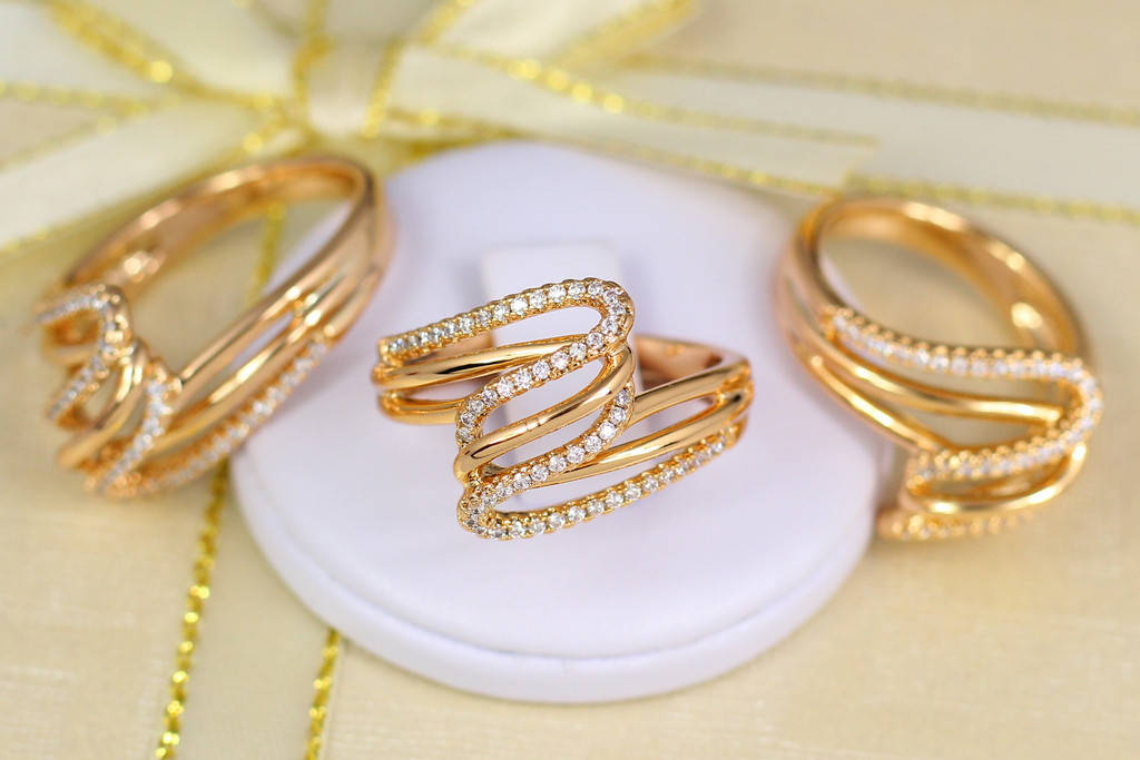 

Кольцо Xuping Jewelry двойная змейка р 17 золотистое
