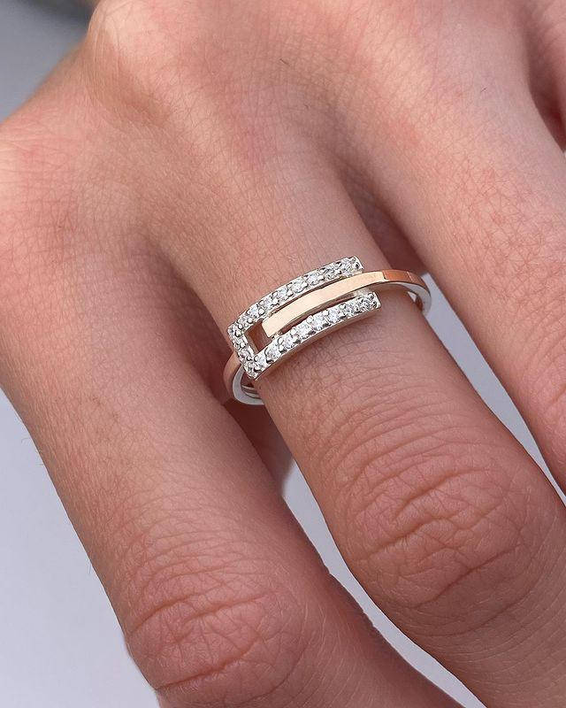 

Кольцо серебряное с золотом 17