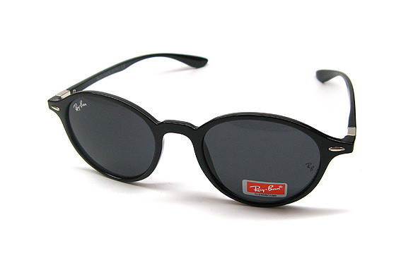 

Очки солнцезащитные овальные глянцевые Ray Ban