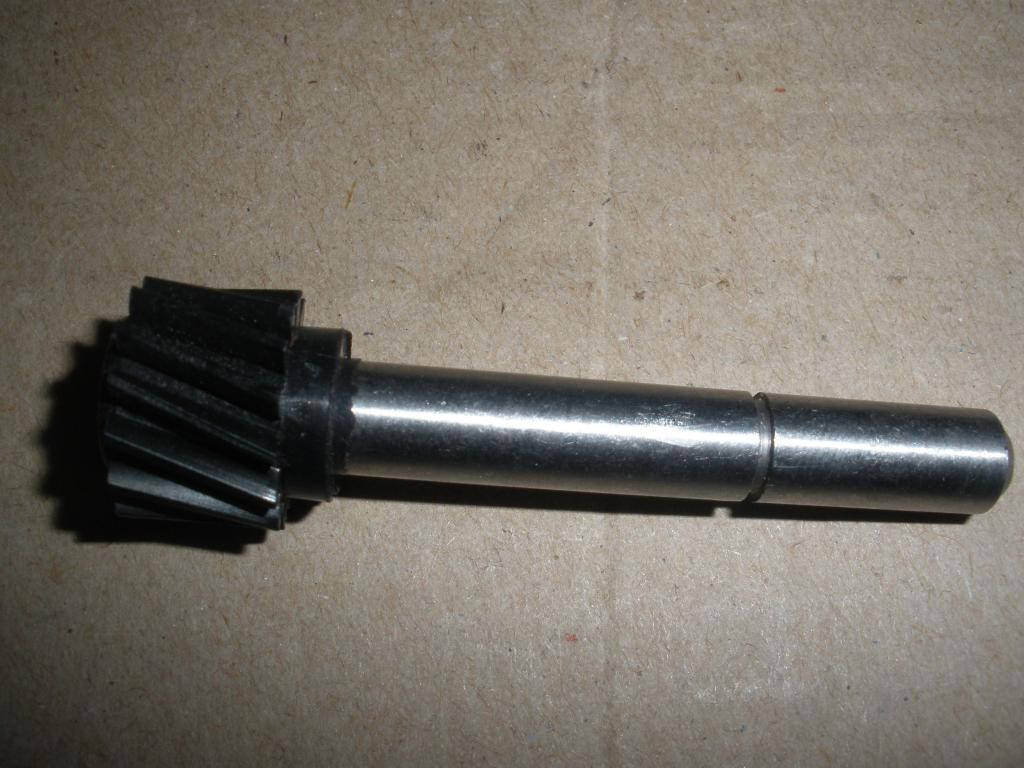 

Вал тахометра ,спидометра Ява 638