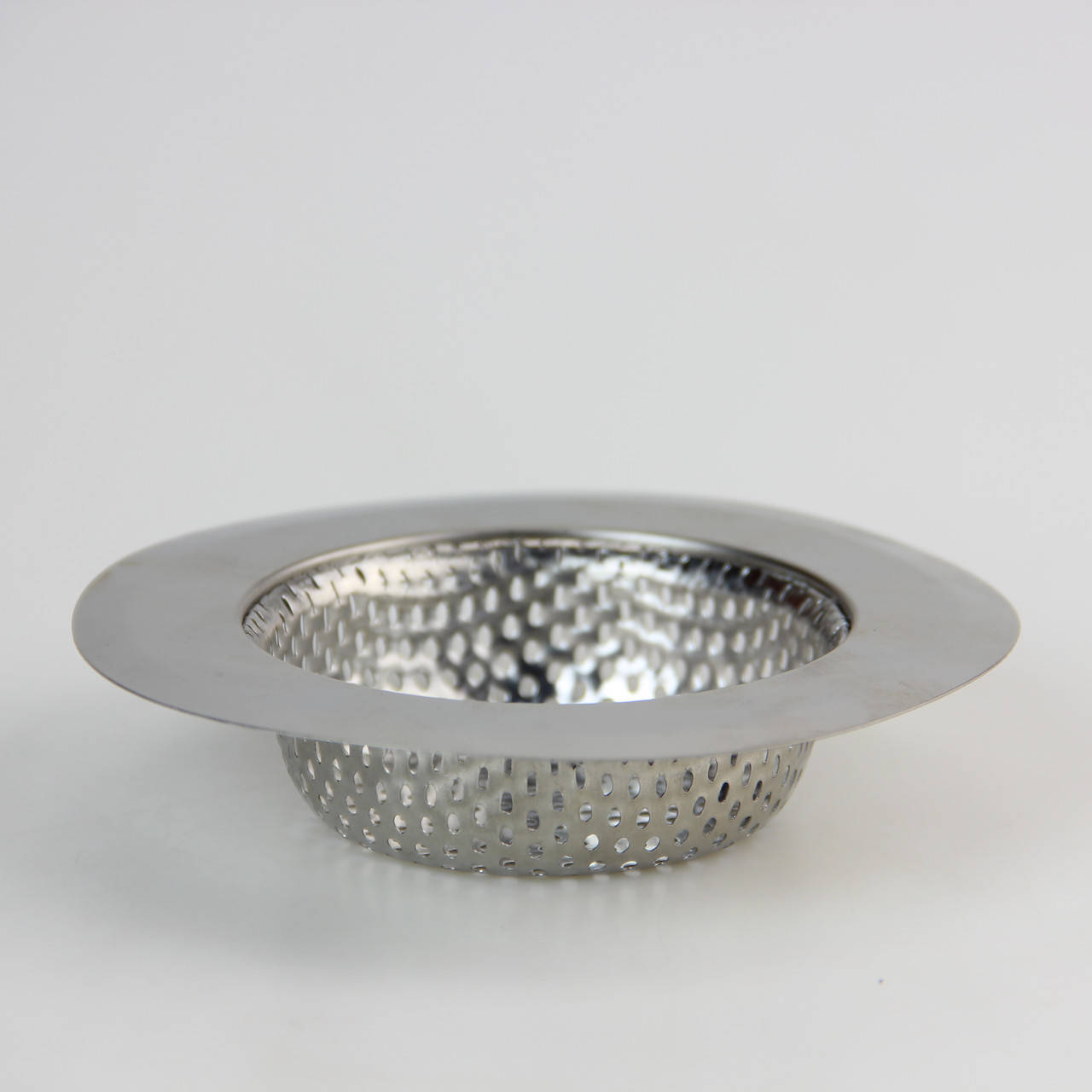 

Сеточка в раковину металлическая наружная 113 мм (внутренняя часть 73х25 мм)