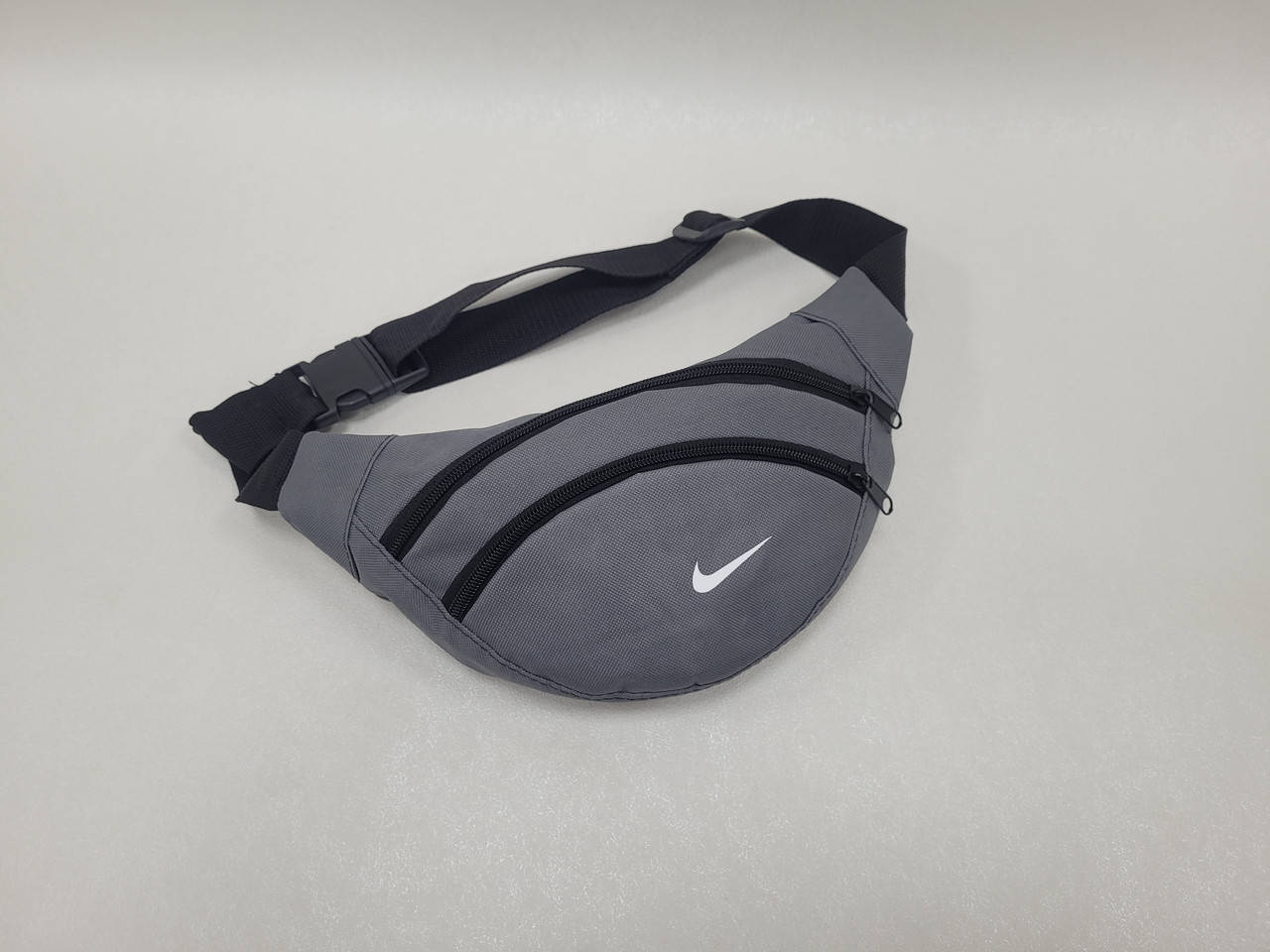 

Сумка на пояс бананка мужская через плечо тканевая NIKE серая, Серый