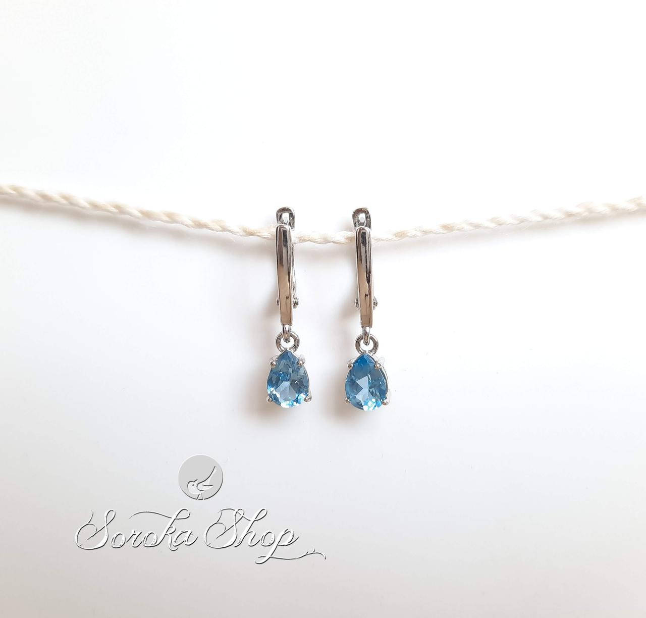 

Серебряные серьги с фианитами
