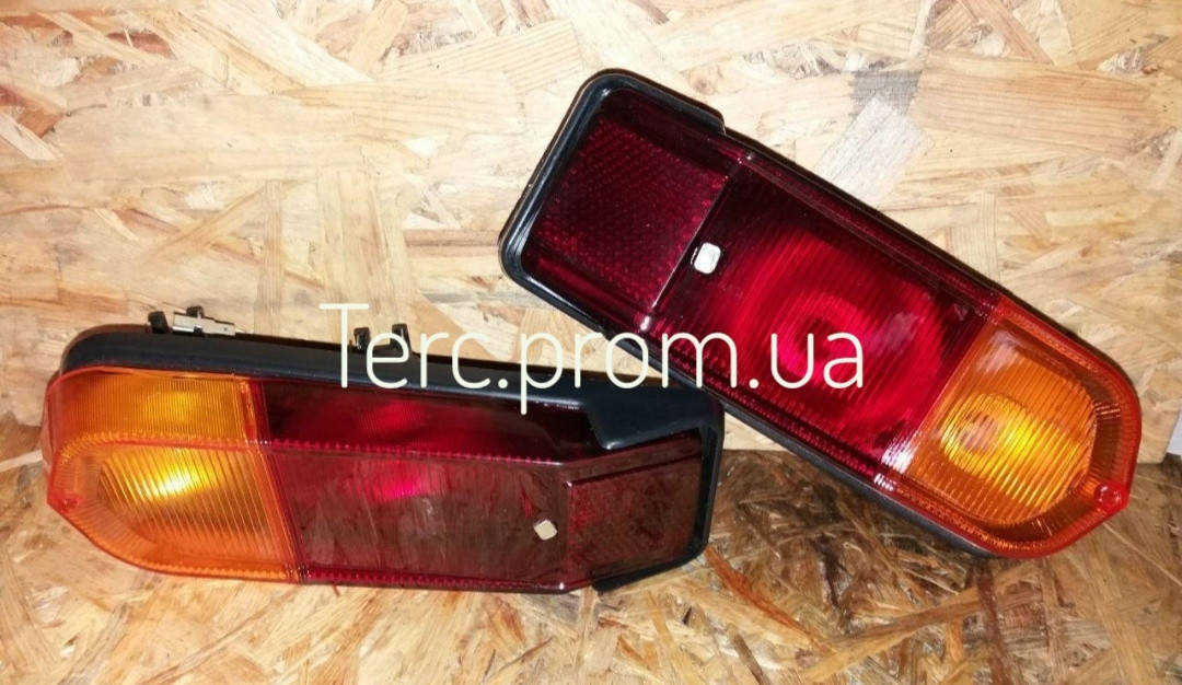 

Задние фонари Ваз 2102 в зборе.