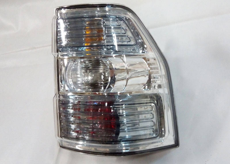 

Стоп правый LW-MB4-2-002/R8330A598 Mitsubishi Pajero Wagon V97