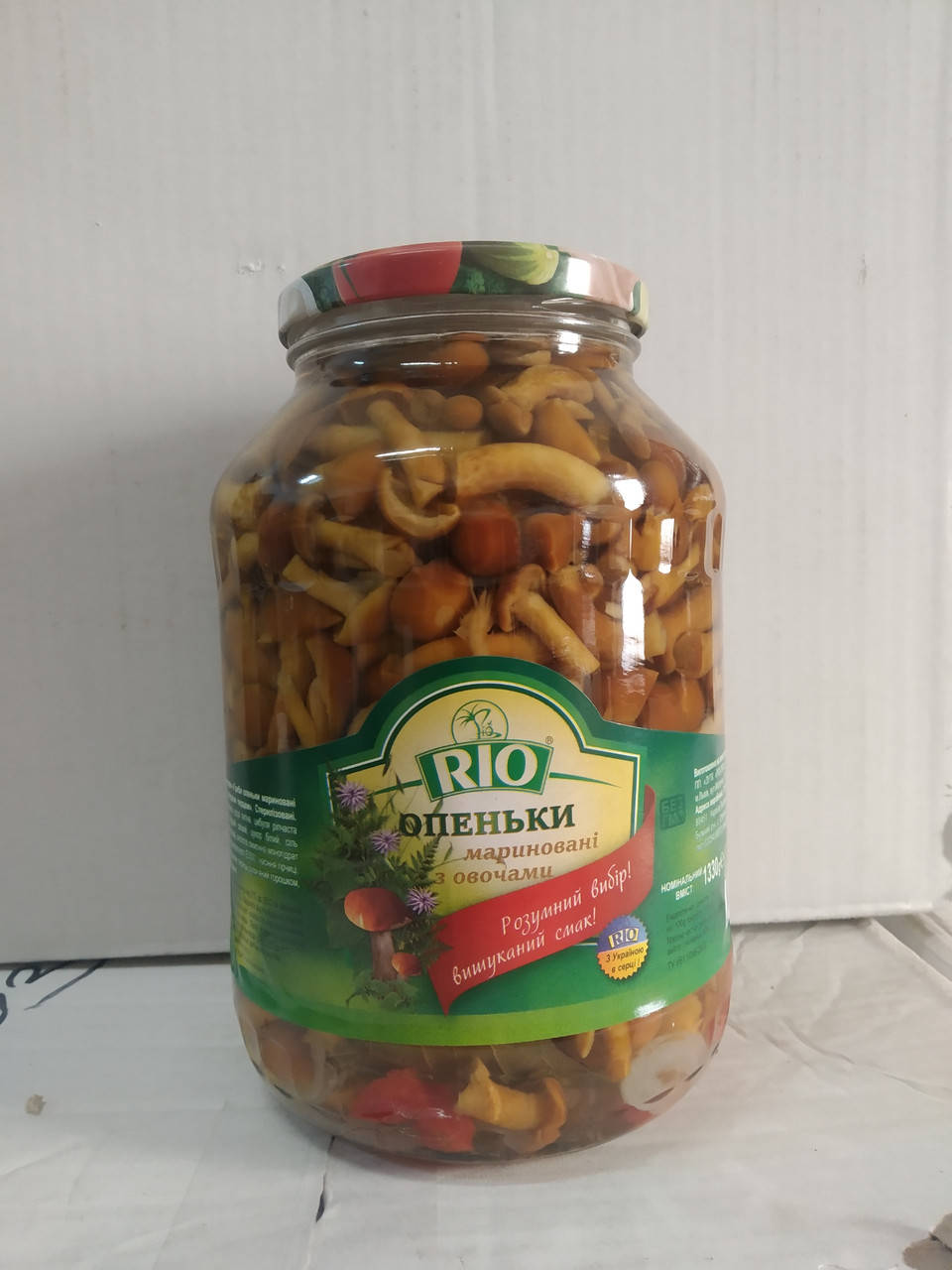 

Опята маринованные с овощами 1330 гр RIO