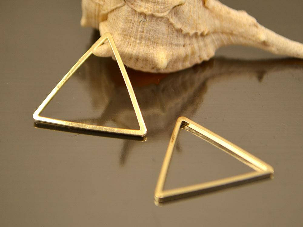 

Треугольник коннектор латунный, платина золото