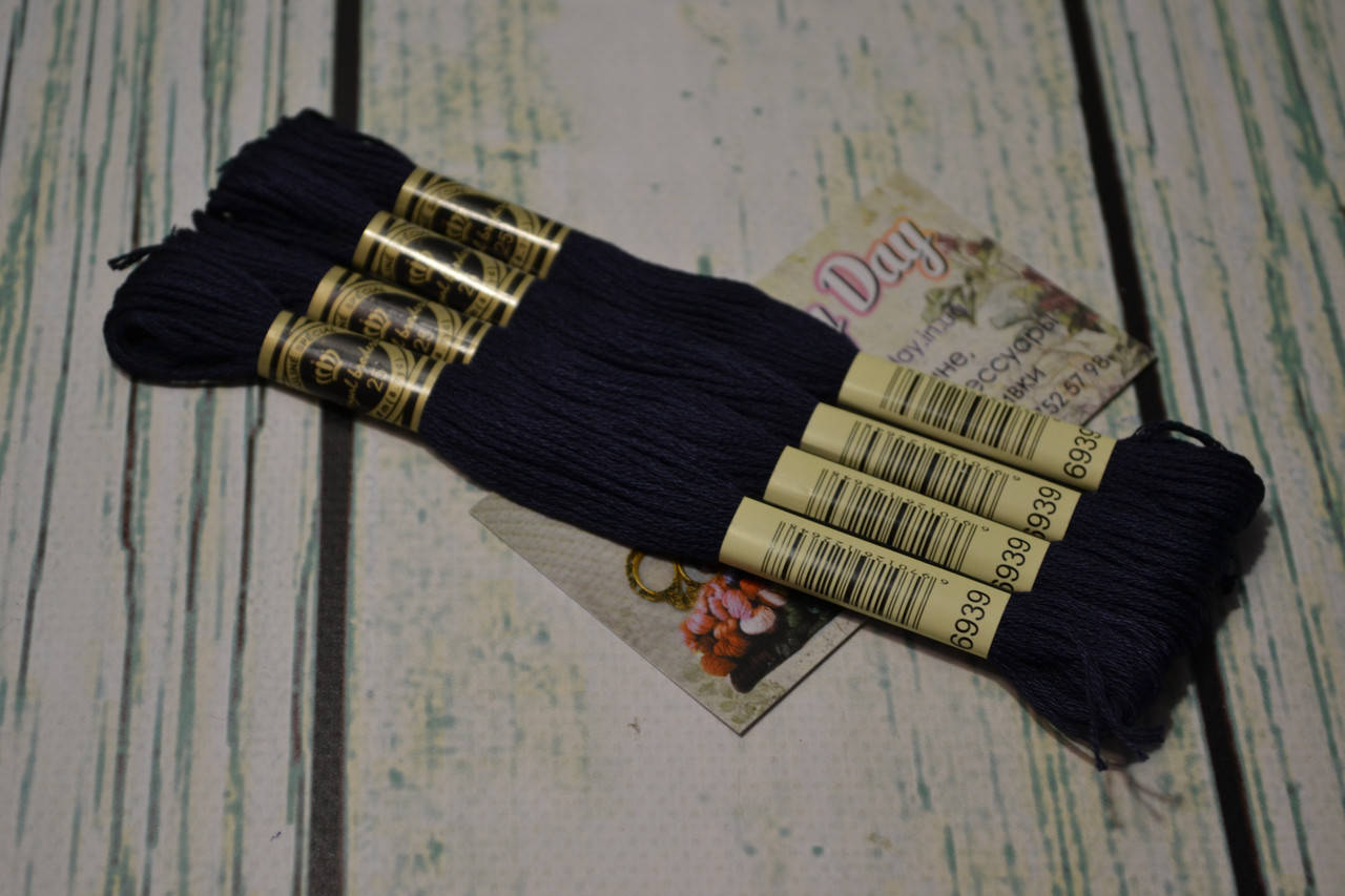 

Мулине Royal Broderie, цвет №939