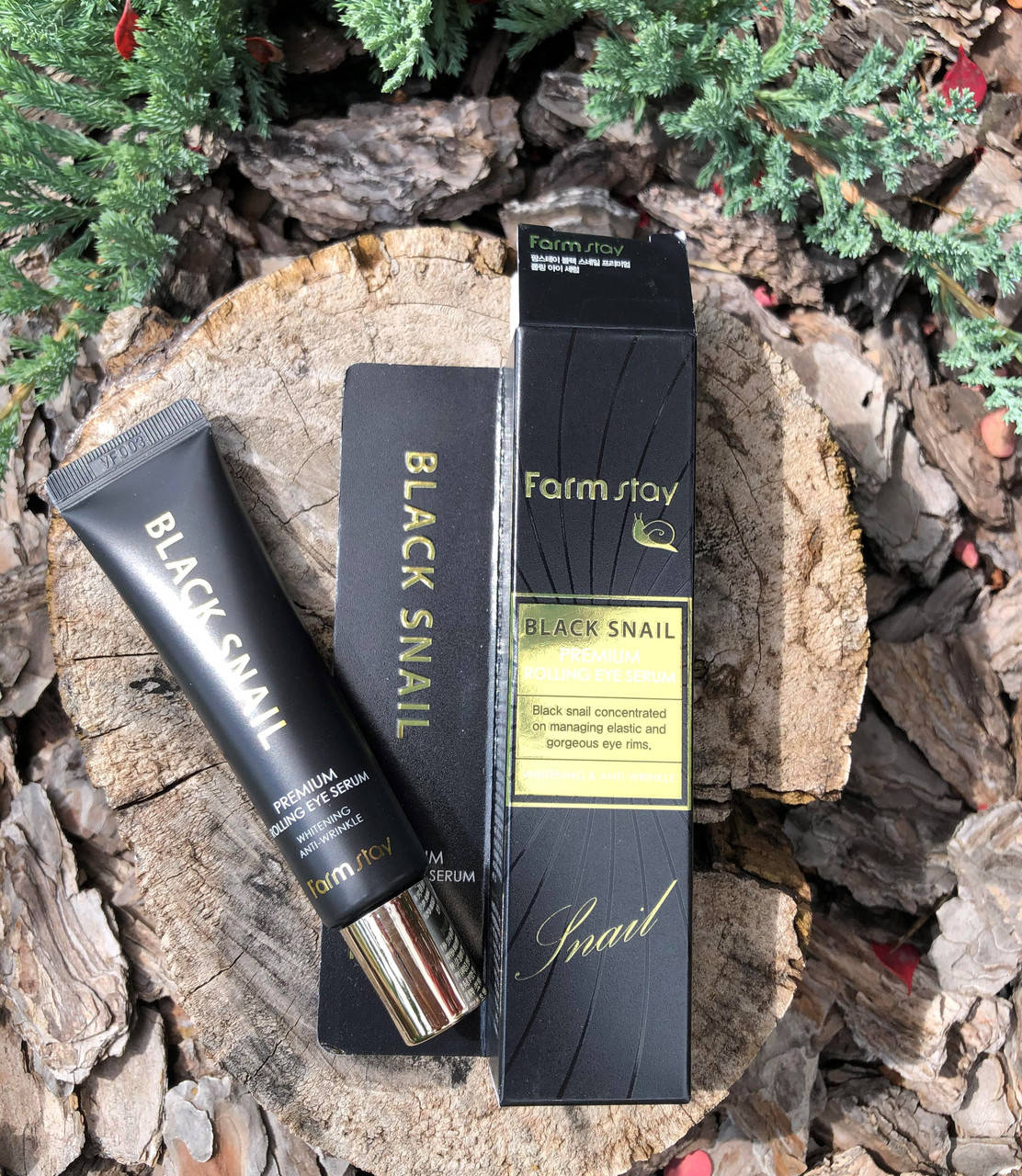

Антивозрастная сыворотка для кожи вокруг глаз с муцином улитки FarmStay Black Snail Premium Rolling Eye Serum