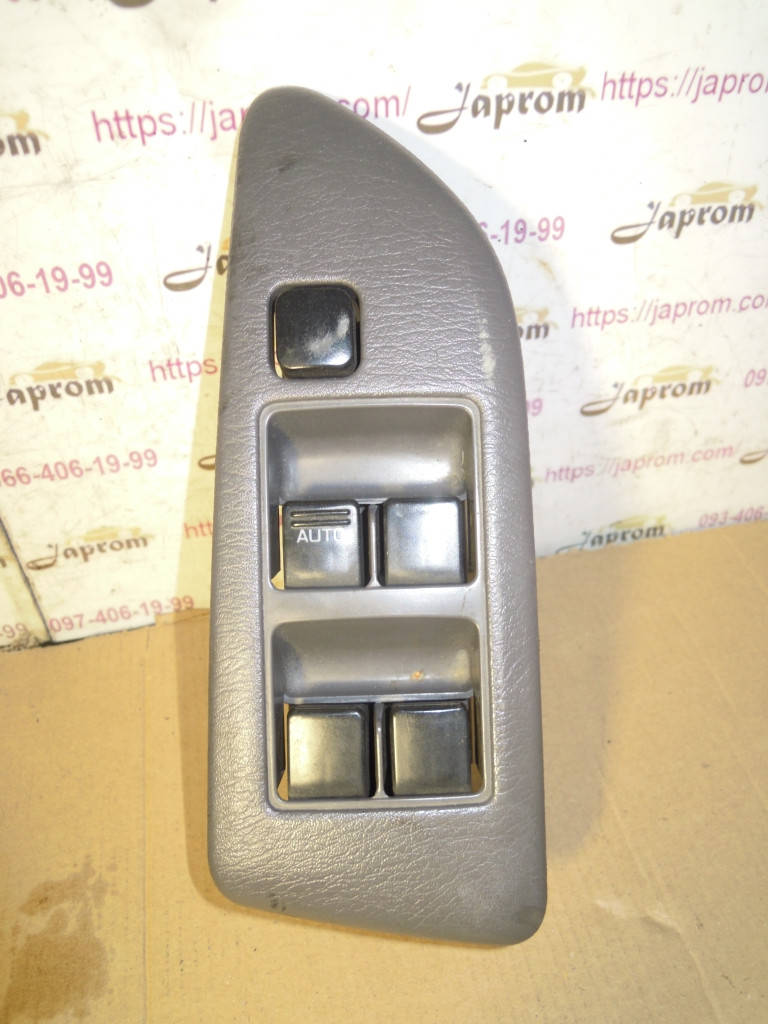 

Блок кнопок стеклоподъемников (на 4дв) Nissan Almera N15 1995-2000г.в.