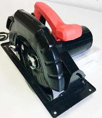 

Пила дисковая Smart SCS-7002 (2.4 кВт, 235 мм, 90 мм)