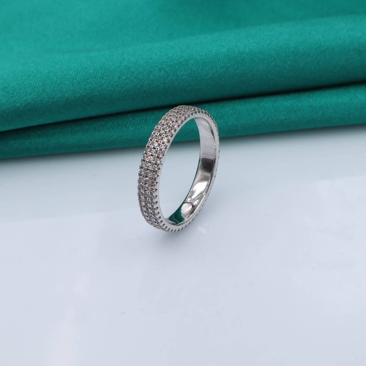 

Кольцо "Дорожка" с россыпью циркония, р.17, р.18, медсталь Xuping, родий