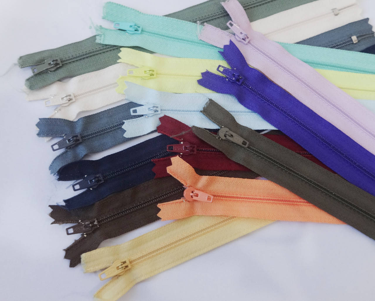 

Молния брючная 20 см YKK цвет в ассортименте, Разные цвета