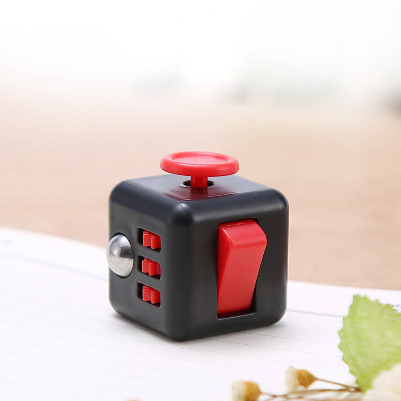 

Кубик антистресс Fidget Cube 6220 2.8х2.8 см черный с красным