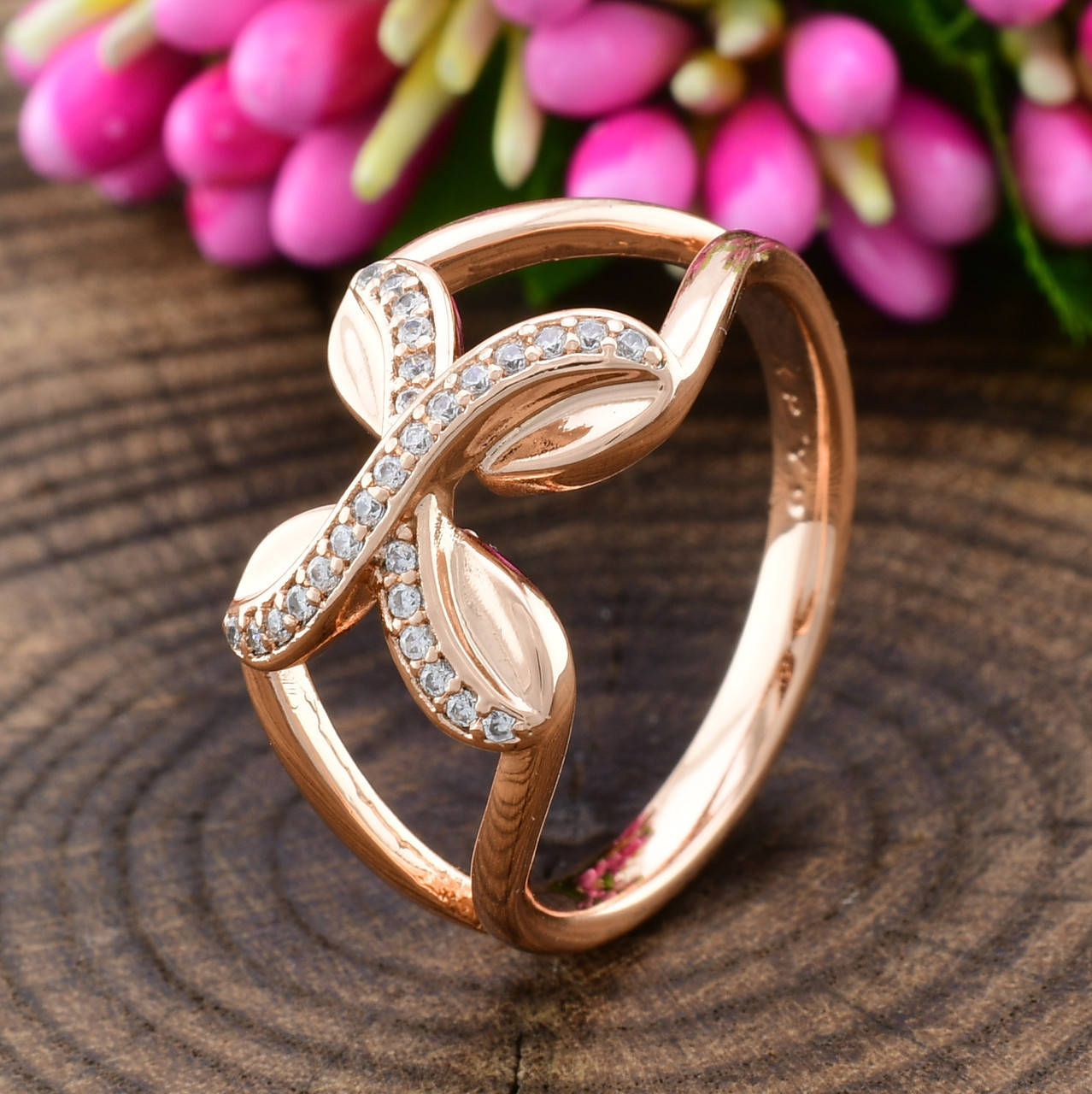 

Кольцо Xuping 14119 ширина 11 мм белые фианиты позолота РО размер 19