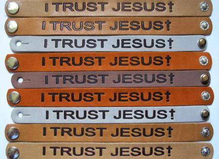 

Браслет христианский I trust Jesus
