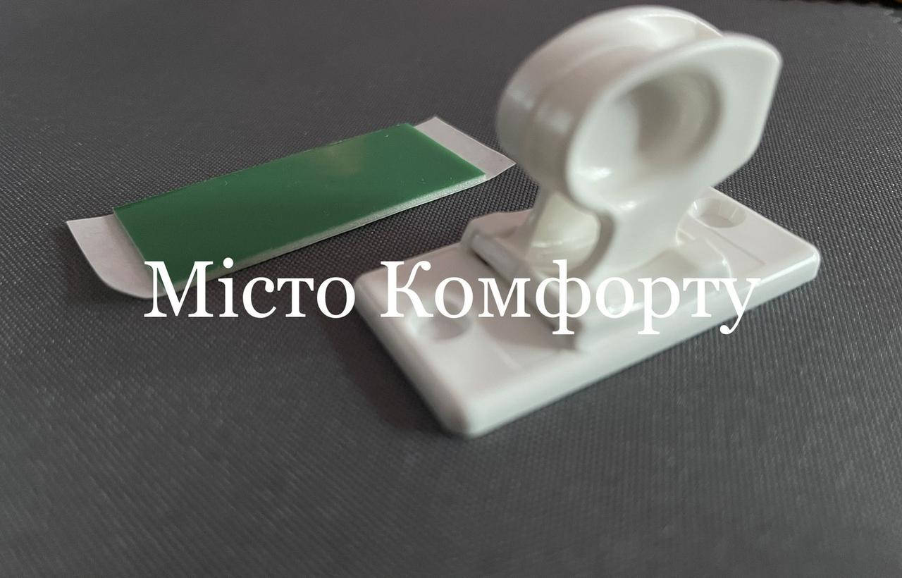 

Фиксатор цепочки рулонных штор