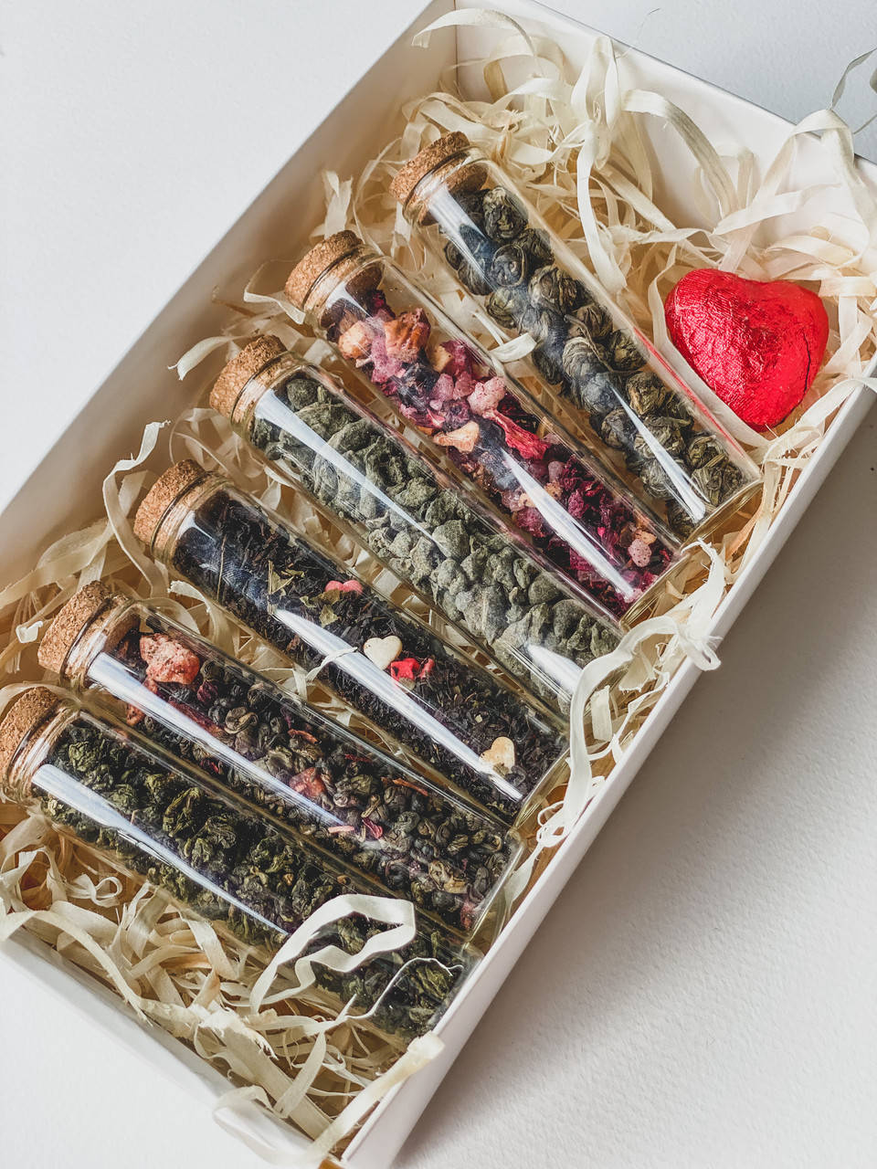 

Подарунковий набір чаю в колбах