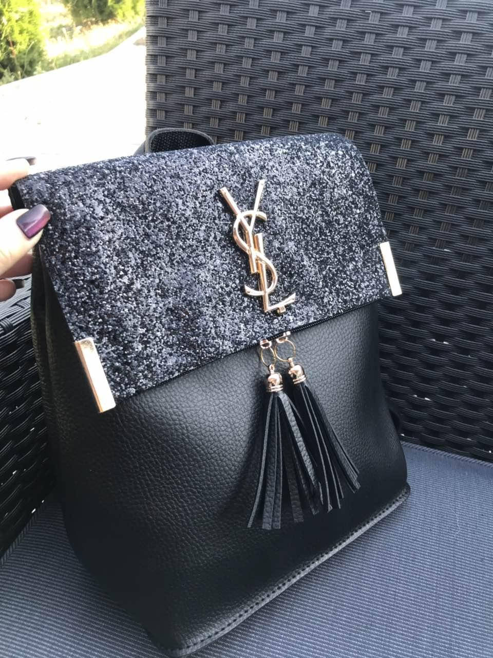 

Рюкзак городской женский черный глитер