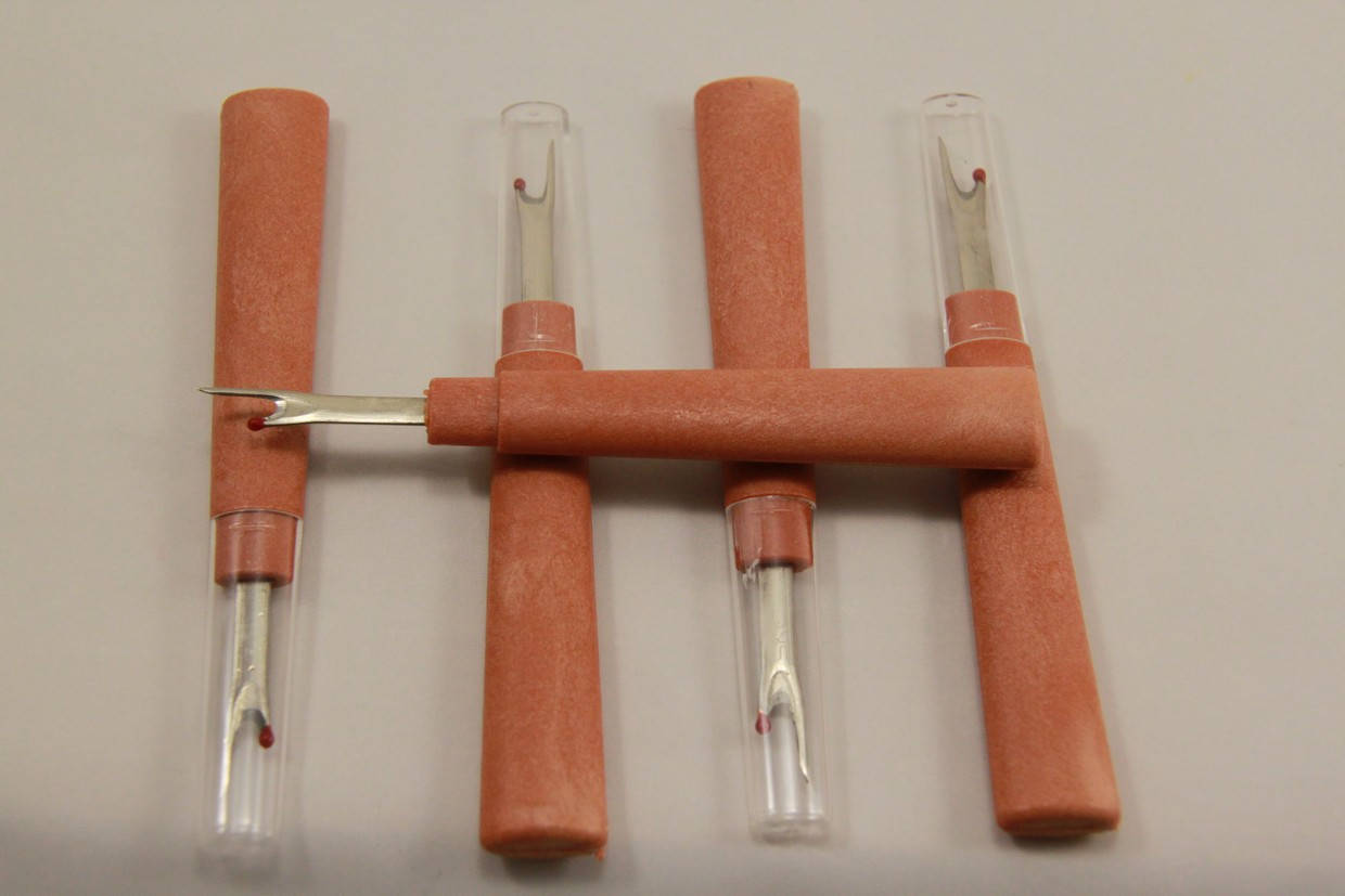 

Вспарыватель швов