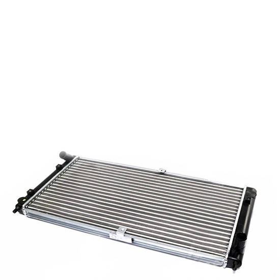 

Радиатор охлаждения Chery AMULET 1,6 л с кондиционером (Tempest)