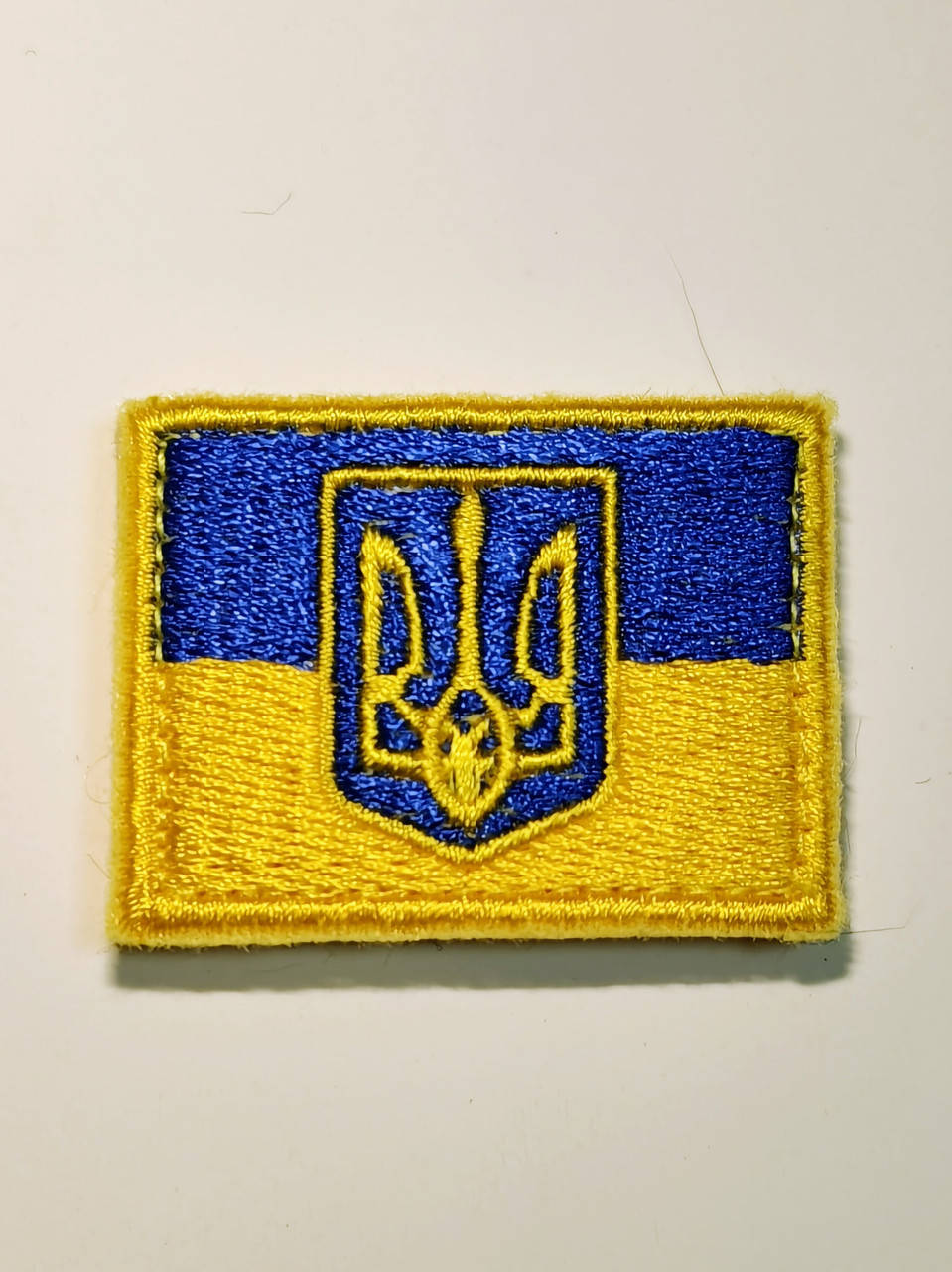 

Нашивка / шеврон / патч на липучке вышитый - ФЛАГ И ГЕРБ УКРАИНЫ (БОЛЬШИЙ, 80 х 50 мм)