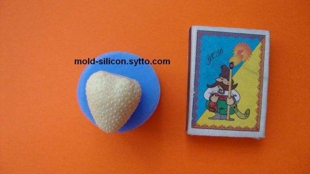 

Силиконовый молд 3Д "Клубника"