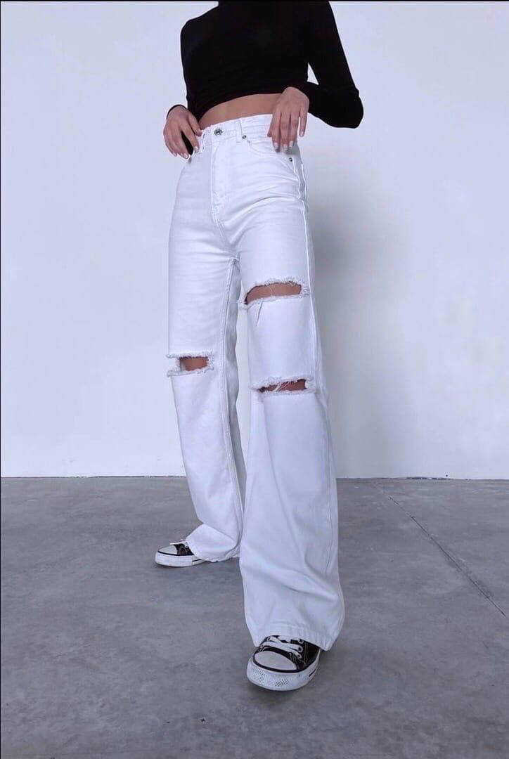 

Женские джинсы «Палаццо» с порезами Производство Турция. Размер: 25, 26, 28, 30, 32.