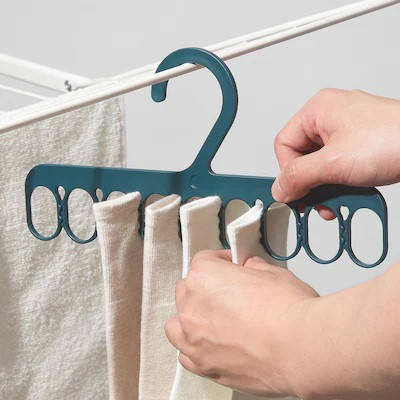 

Вешалка для одежды IKEA SLIBB с 8 зажимами (004.990.04)
