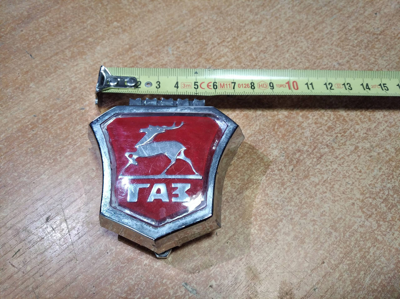 

Эмблема решетки радиатора ГАЗ 2410, ГАЗ 3102