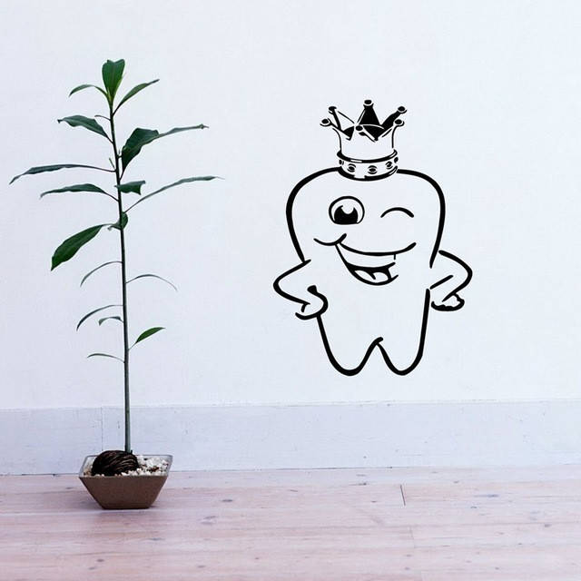 

Виниловая наклейка - Зуб в короне 50х70 см