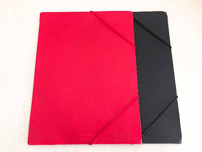 

Папка пластиковая A4 2 резинки с узорами