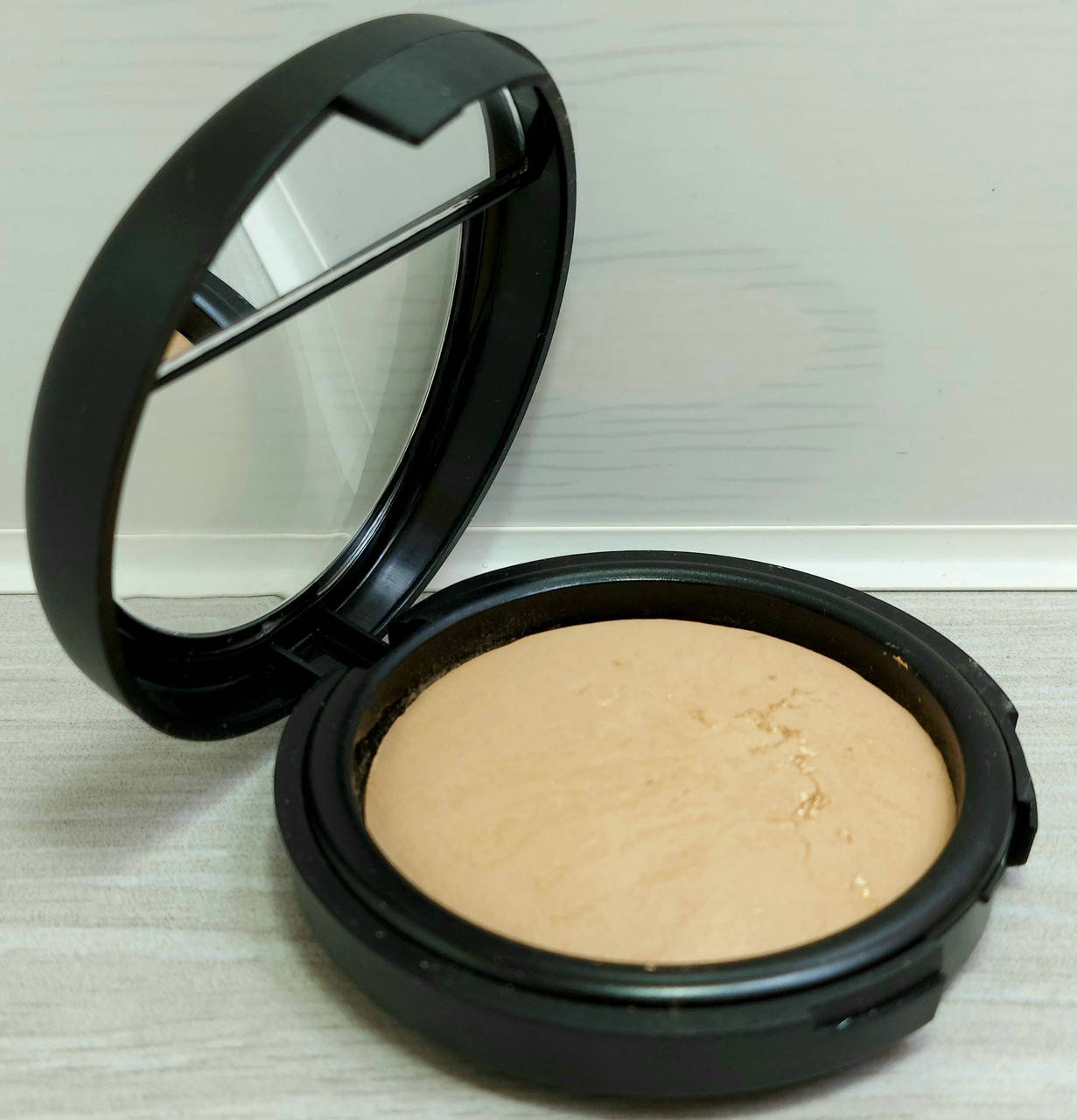 

Пудра для лица Flormar №21 Terracotta Baked Флормар запечённая