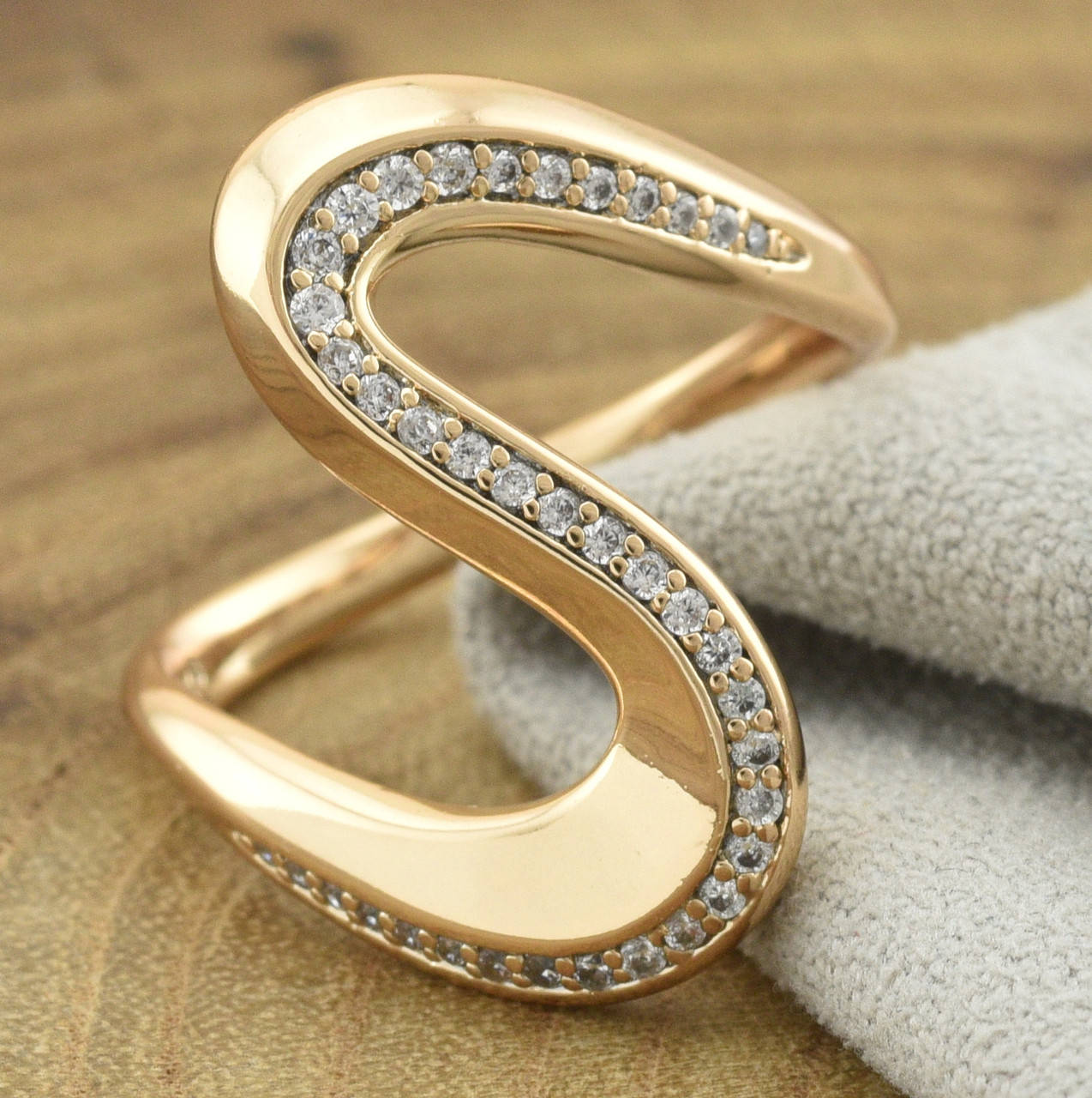 

Кольцо Xuping 35220 белые фианиты позолота 18К размер 20