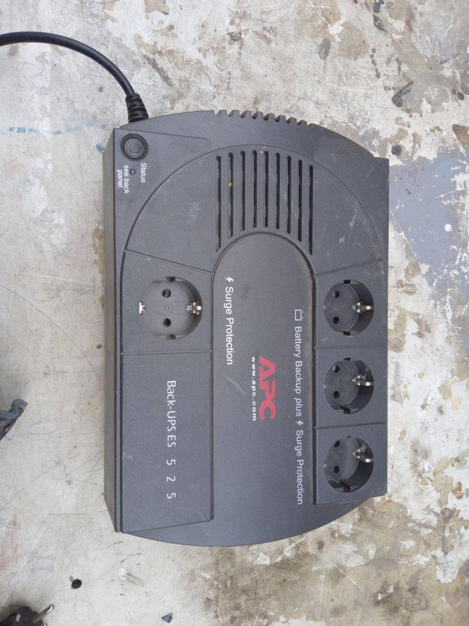 

ДБЖ Безперебійник APC BACK-UPS ES 525
