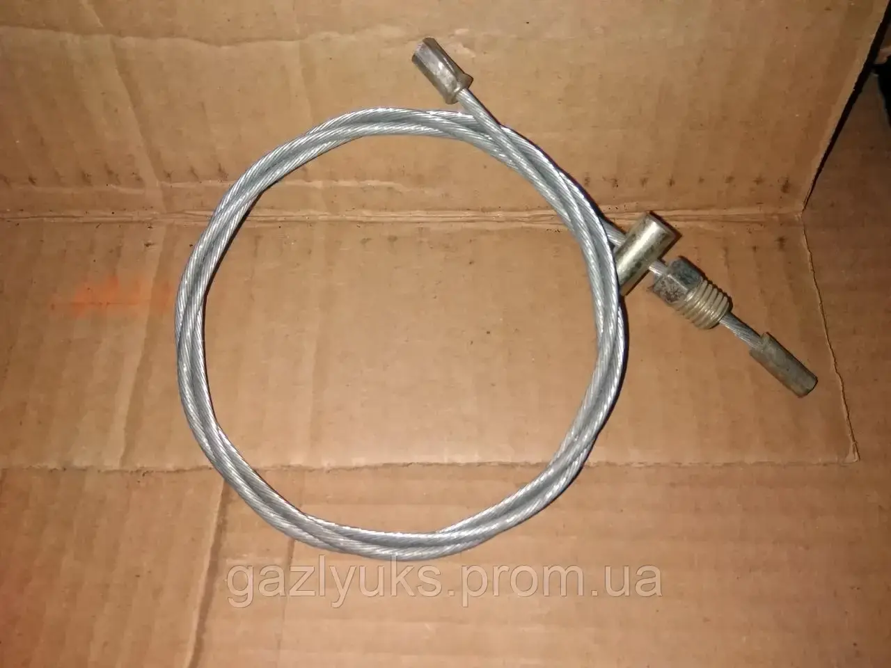 

Трос ручного тормоза передний Газ 24