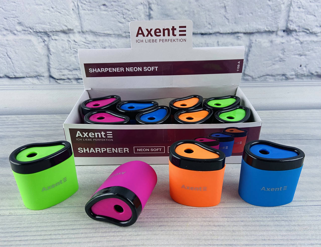 

Точилка с контейнером Sharpener 1158-A 18784Ф++ Axent Германия, Разные цвета